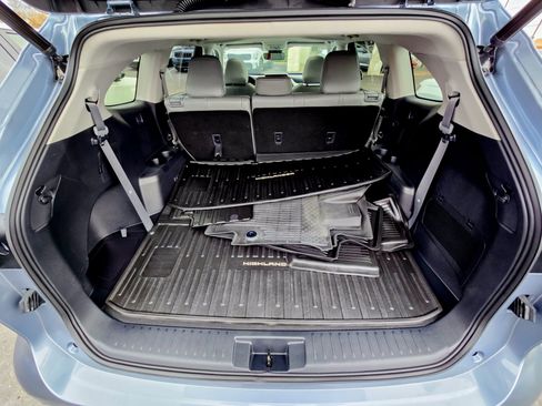 Used 2023 Toyota Highlander XLE image 40