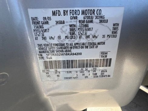 Used 2006 Ford F150 XLT image 9