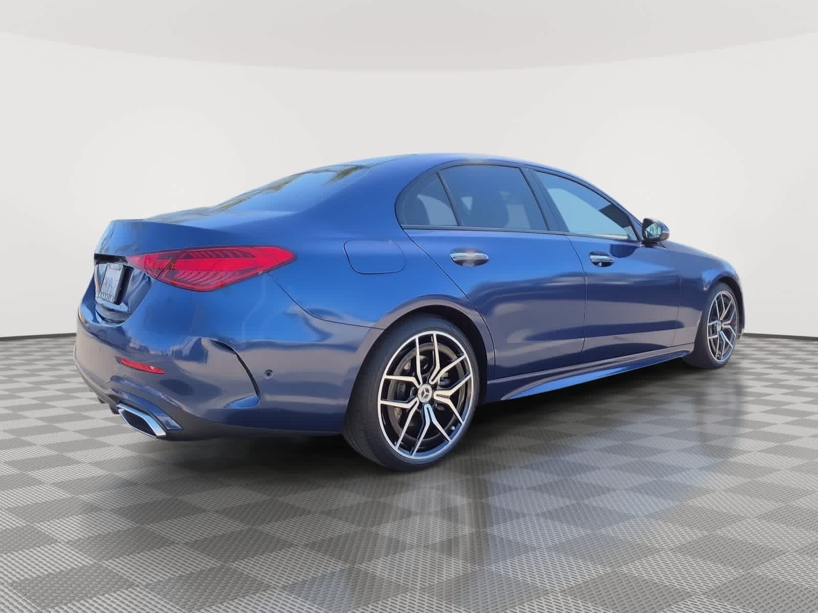 Used 2023 Mercedes-Benz C 300 Sedan image 7