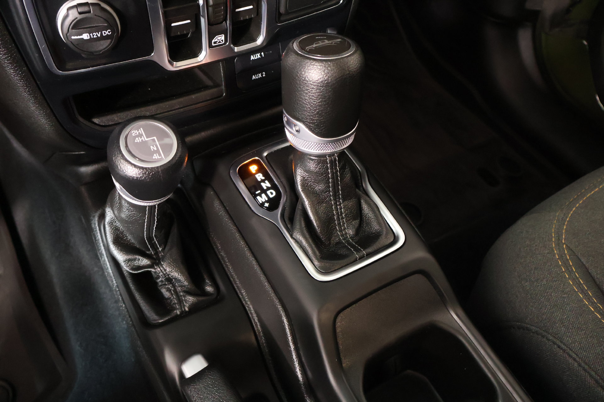 Used 2024 Jeep Gladiator Sport AWD/4WD image 8