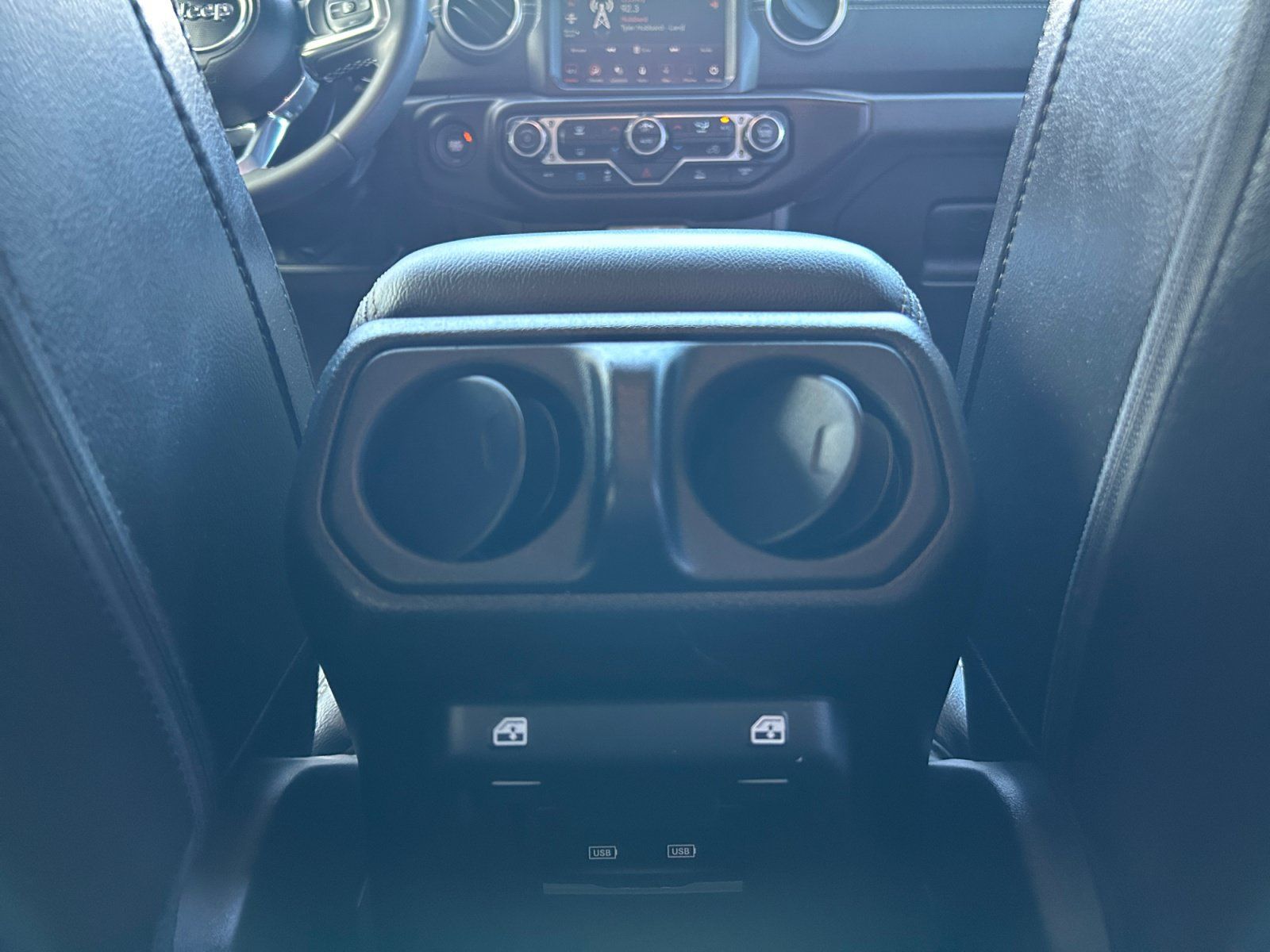 Used 2023 Jeep Wrangler Unlimited Sahara AWD/4WD image 30