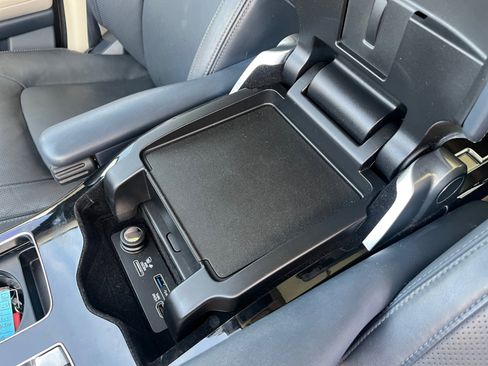 Used 2018 Land Rover Range Rover Long Wheelbase Supercharged image 15