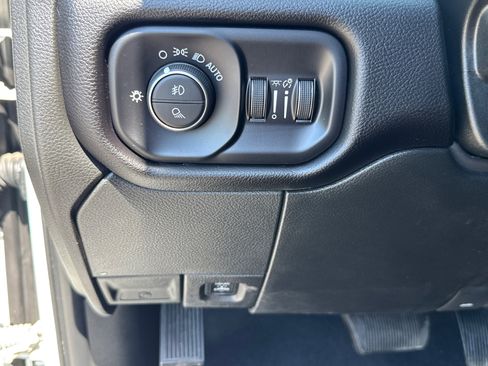 Used 2024 RAM 2500 Laramie AWD/4WD image 18