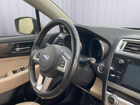 Used 2016 Subaru Outback 2.5i Limited image 5