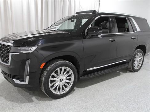 Certified 2023 Cadillac Escalade Premium Luxury image 3