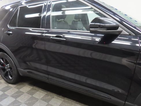 Used 2024 Ford Explorer ST w/ Technology Package AWD/4WD image 31