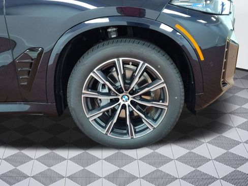 Used 2026 BMW X5 xDrive40i w/ Executive Package image 11