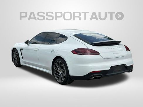 Used 2015 Porsche Panamera RWD image 2