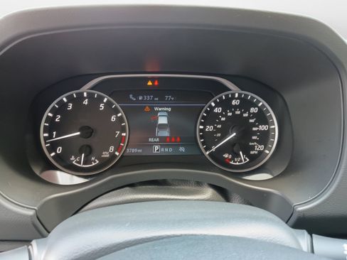 Used 2026 Nissan Frontier SV w/ Tow Package RWD image 11