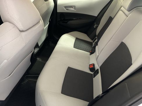 Certified 2025 Toyota Corolla SE image 32