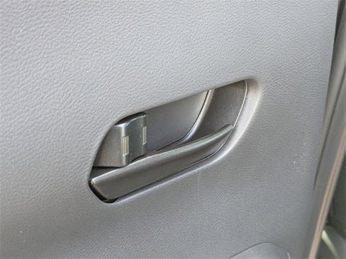 New 2025 Nissan Kicks Play S image 26