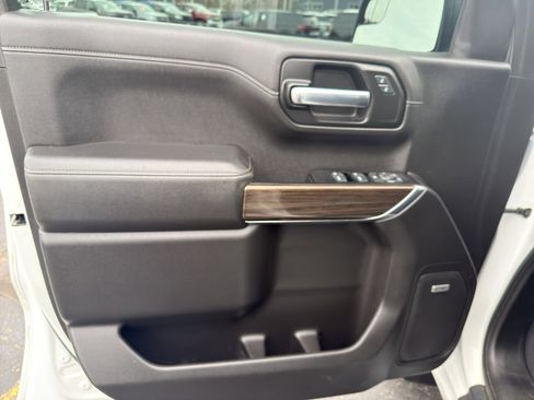 Used 2019 Chevrolet Silverado 1500 LT Trail Boss image 14