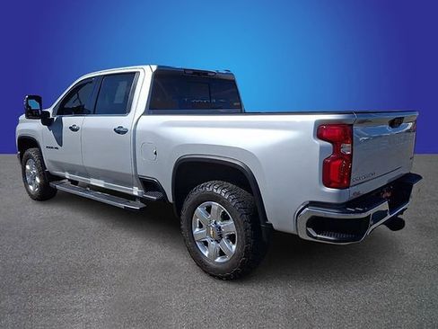 Used 2022 Chevrolet Silverado 2500 LTZ w/ LTZ Plus Package image 6
