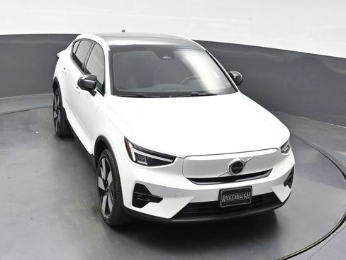 Used 2023 Volvo C40 P8 Recharge Plus w/ Climate Package AWD/4WD image 30