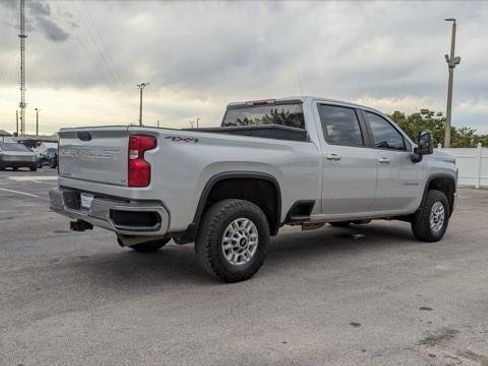 Used 2020 Chevrolet Silverado 2500 LT w/ All Star Edition AWD/4WD image 8