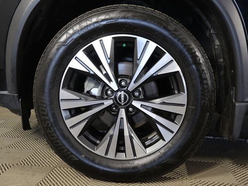 Used 2023 Nissan Rogue SV AWD/4WD image 16