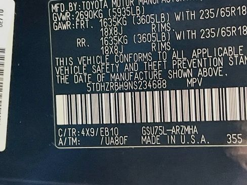 Used 2022 Toyota Highlander XLE AWD/4WD image 33