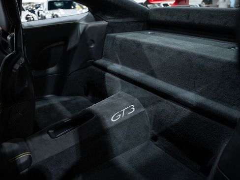 Used 2019 Porsche 911 GT3 RWD image 21