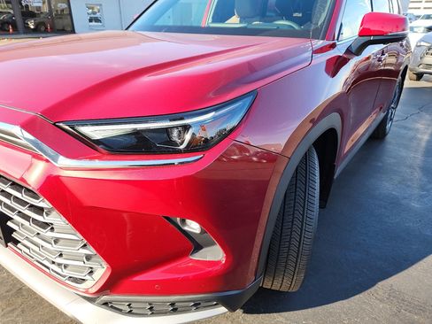 Used 2026 Toyota Grand Highlander AWD Hybrid image 9