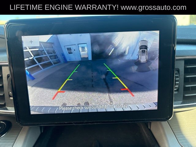 Used 2024 Ford Explorer XLT w/ Equipment Group 202A AWD/4WD image 21