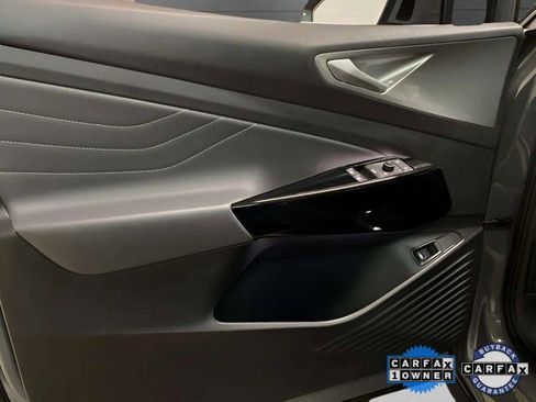 Used 2023 Volkswagen ID.4 Pro S image 32