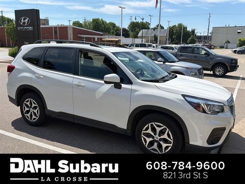 Used 2019 Subaru Forester Premium AWD/4WD image 1