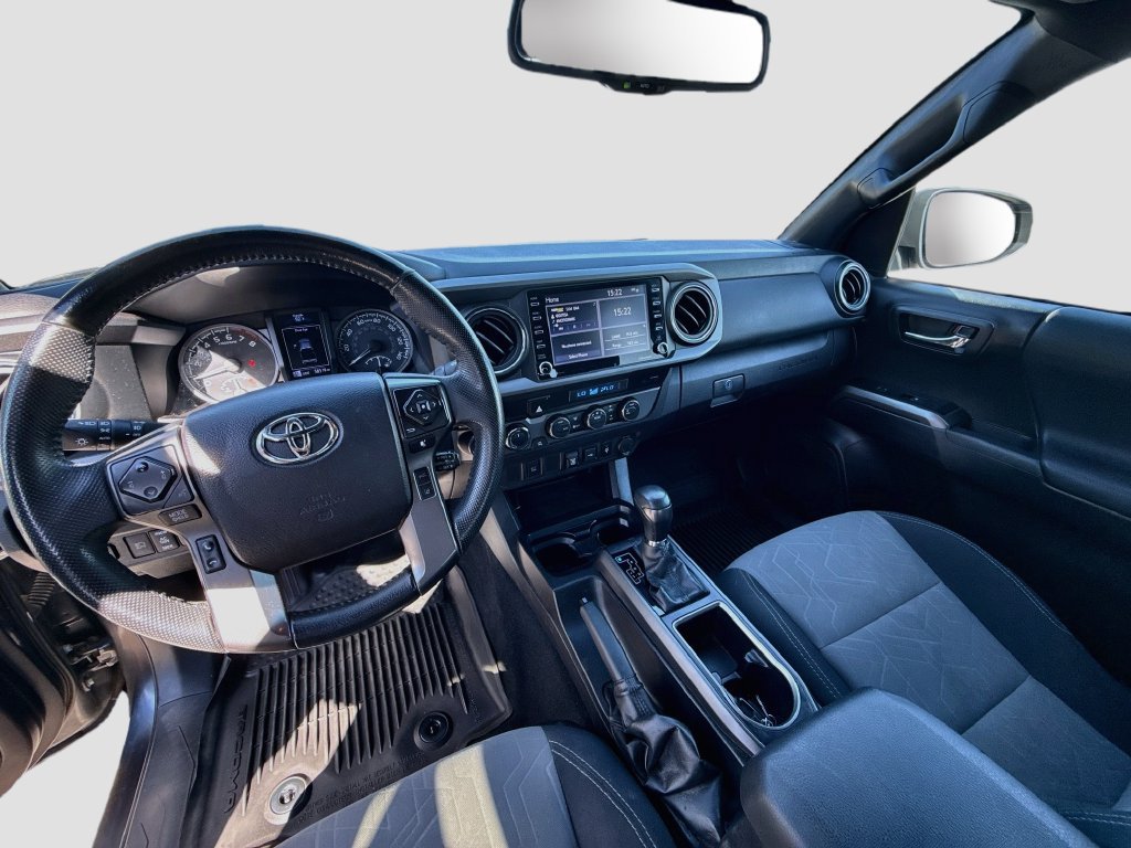 Used 2021 Toyota Tacoma TRD Off-Road AWD/4WD image 9