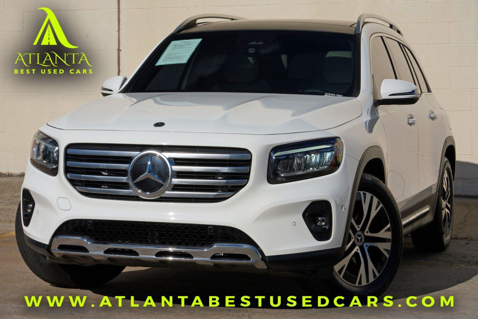 Used 2024 Mercedes-Benz GLB 250 w/ Exclusive Package image 1