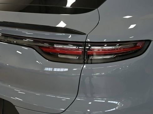 Used 2022 Porsche Cayenne Turbo GT AWD/4WD image 14