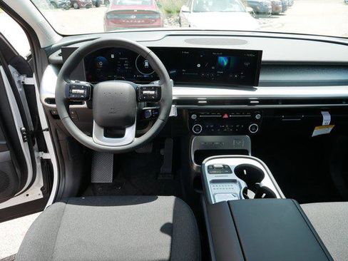 New 2026 Hyundai Ioniq 9 SE AWD/4WD image 7