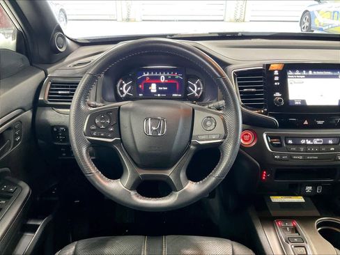 Used 2022 Honda Passport TrailSport image 17