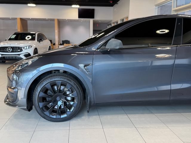 Used 2022 Tesla Model Y Long Range AWD/4WD image 8
