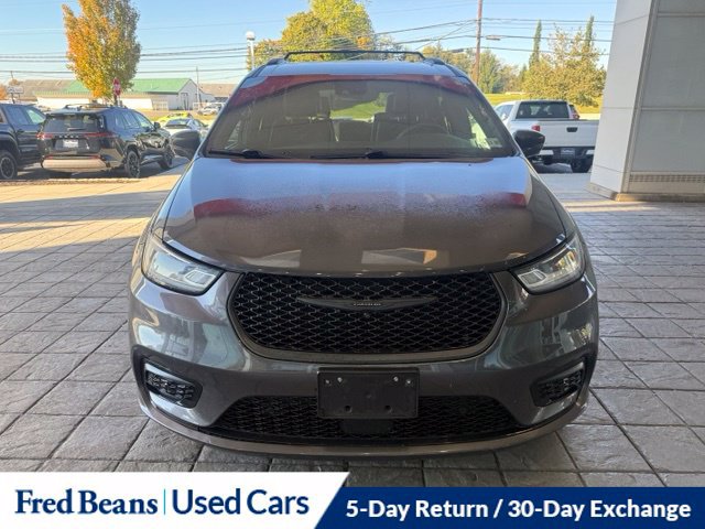 Used 2022 Chrysler Pacifica Touring-L w/ Uconnect Theater Family Group FWD image 27