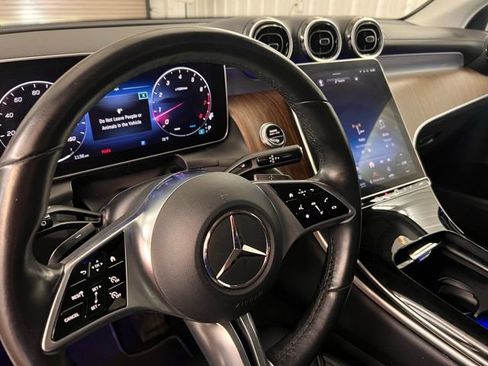 Used 2023 Mercedes-Benz GLC 300 GLC 300 image 34