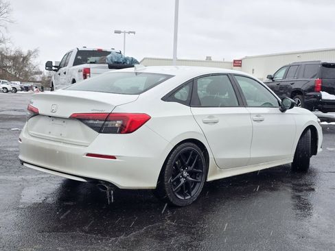 Used 2023 Honda Civic Sport image 5