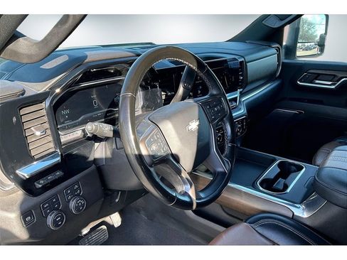 Used 2024 Chevrolet Silverado 3500 High Country w/ Technology Package image 11