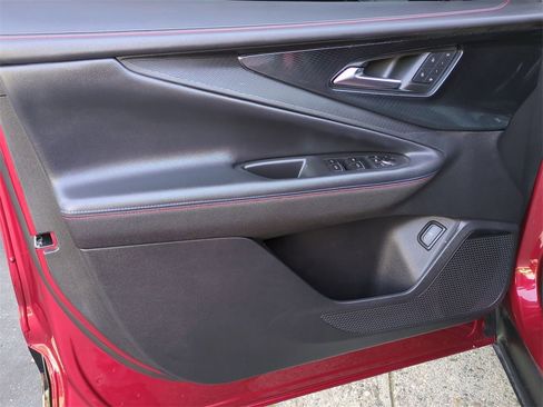 Certified 2024 Chevrolet Blazer EV RS image 25