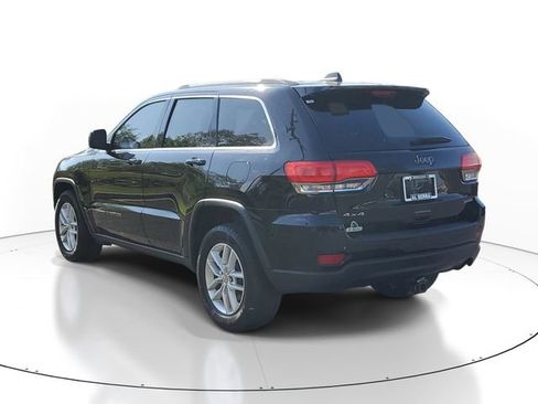 Used 2017 Jeep Grand Cherokee Laredo w/ Quick Order Package 23E AWD/4WD image 3