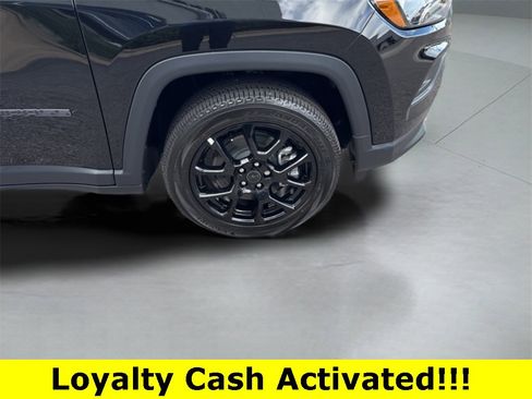 New 2026 Jeep Compass Latitude image 25