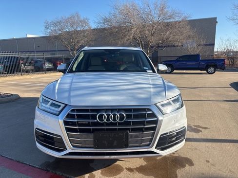 Used 2019 Audi Q5 2.0T Premium Plus image 2