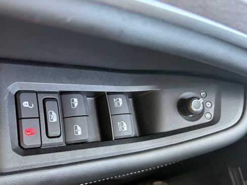 Used 2025 Jeep Grand Cherokee Limited w/ Luxury Tech Group II RWD image 45