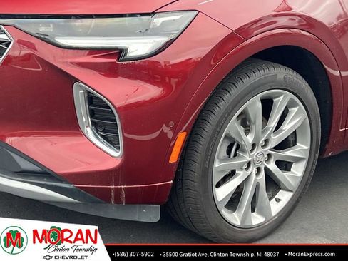 Used 2023 Buick Envision Avenir image 9