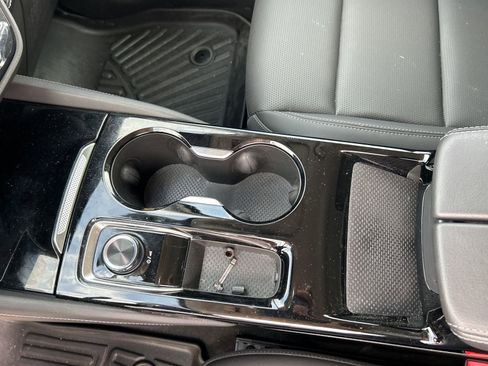 Used 2024 Buick Envision Preferred image 16