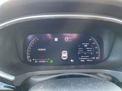 Used 2024 Acura MDX SH-AWD w/ Technology Package image 16