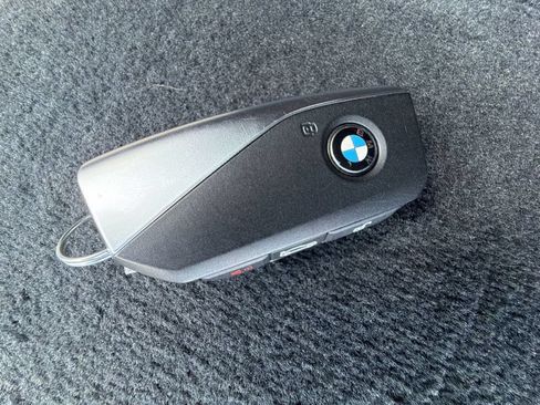 Used 2024 BMW iX xDrive50 w/ Premium Package AWD/4WD image 28