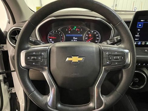 Used 2025 Chevrolet Blazer LT image 34
