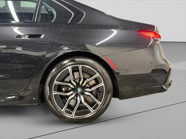 Used 2024 BMW 760i xDrive w/ Executive Package AWD/4WD image 31