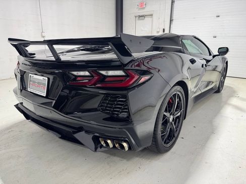 Used 2022 Chevrolet Corvette Stingray Premium Conv w/ Z51 Performance Package RWD image 7