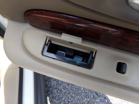 Used 2004 Buick Le Sabre Limited FWD image 48
