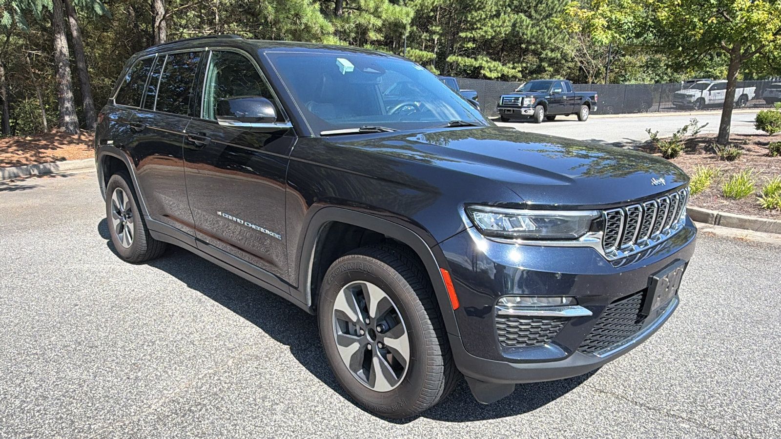 Used 2024 Jeep Grand Cherokee Limited 4xe AWD/4WD image 5